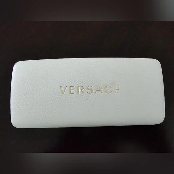 Versace Stylish Brown And Tan Sunglasses With Pattern - Picture 5 of 6